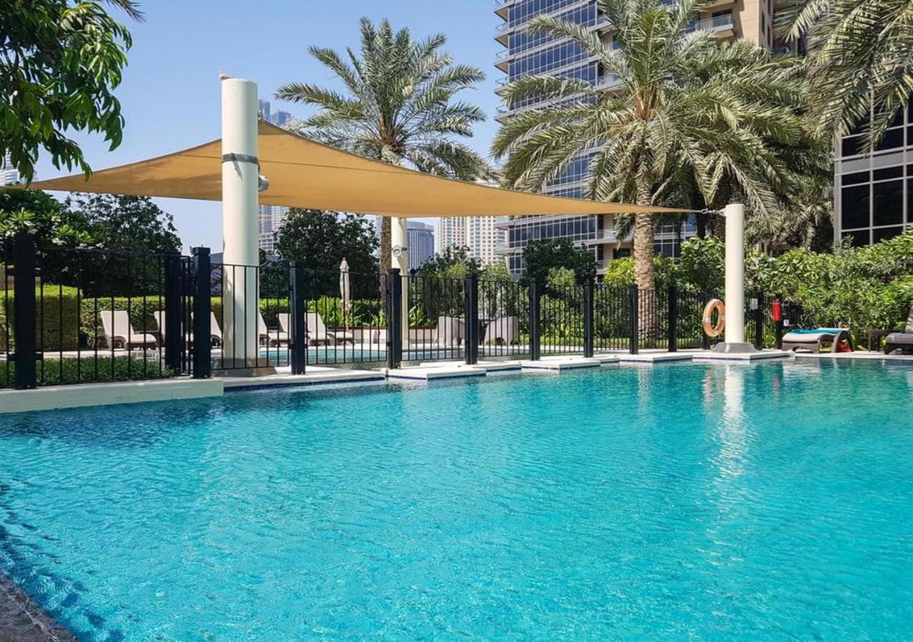 Nasma Luxury Stays - Fantastic Burj Khalifa View From This Fancy Condo Dubai Exterior foto