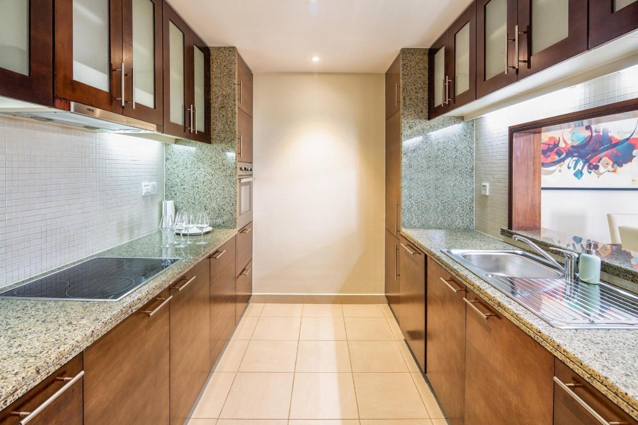 Nasma Luxury Stays - Fantastic Burj Khalifa View From This Fancy Condo Dubai Exterior foto